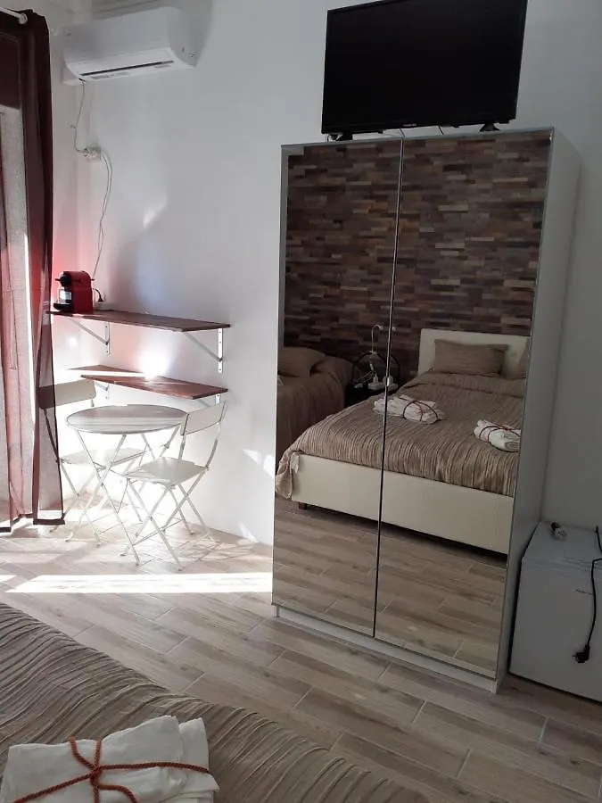 Le Tre Meraviglie A 200 M Dal Mare Catania Guest house